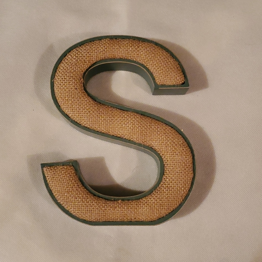 Burlap letter S